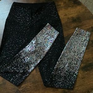 EUC Beyond Yoga black confetti ombré leggings. Sz M